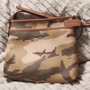 COACH SV Crossbody Wild Camo Print